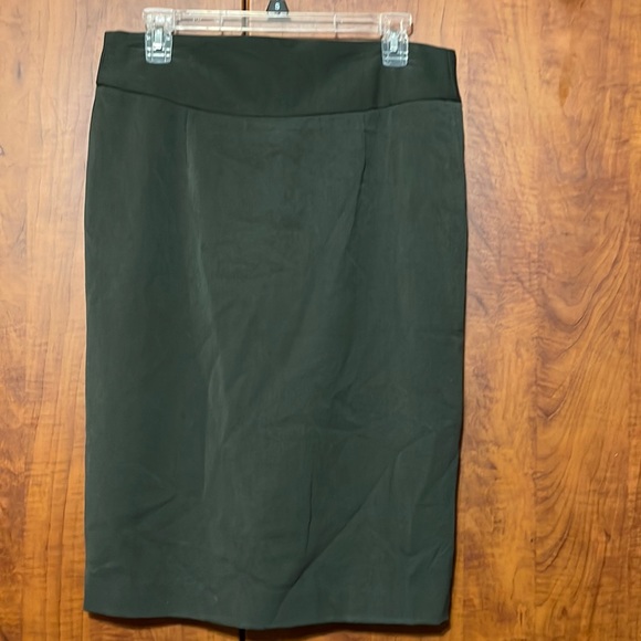 Skirt - Picture 1 of 9